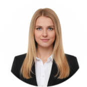 Аделина Петрова